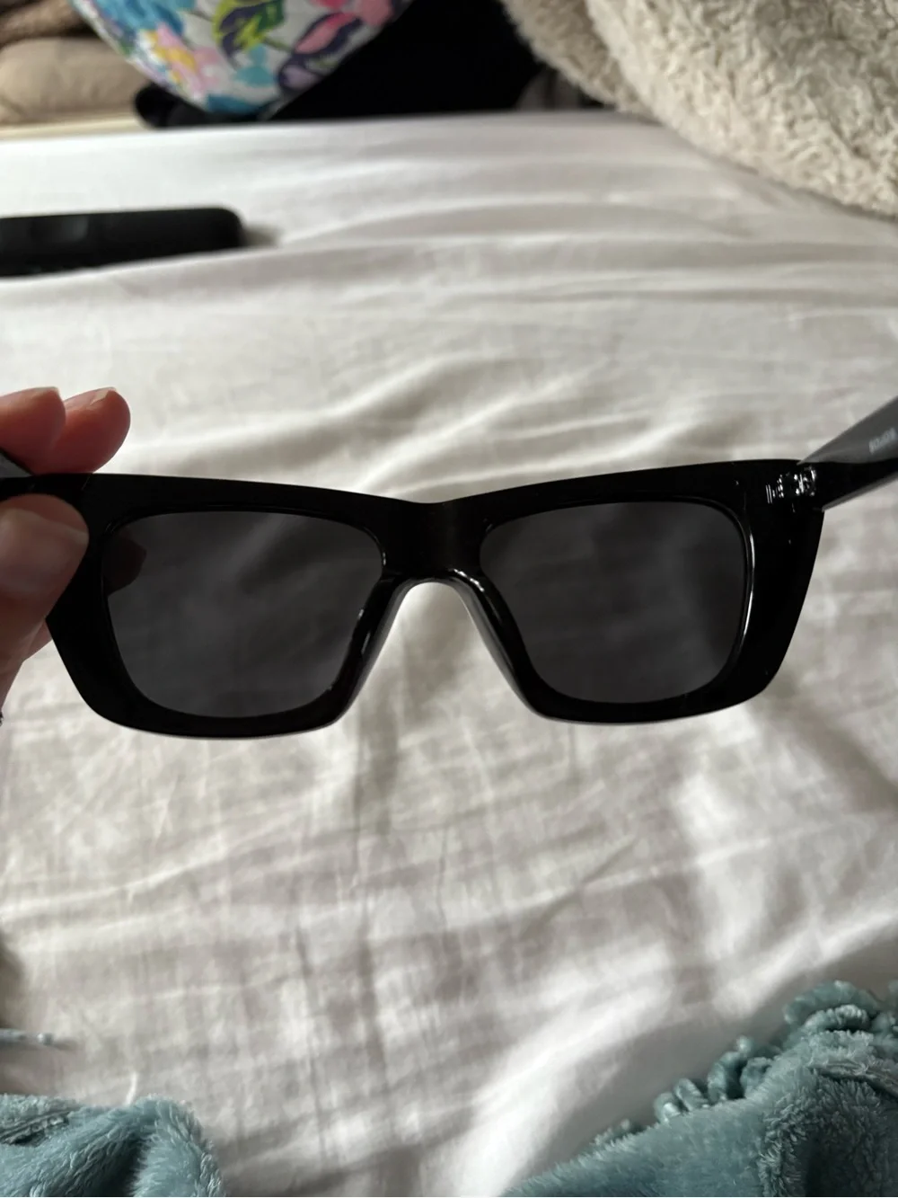 Polarized Black Cat-Eye Women's Sunglasses